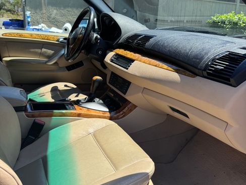 Used 2002 BMW X5 3.0i image 6