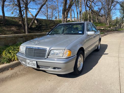 Used 1999 Mercedes-Benz C 230 image 1