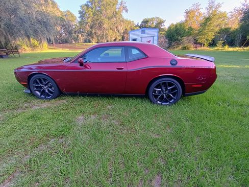 Used 2021 Dodge Challenger GT w/ Plus Package RWD image 4