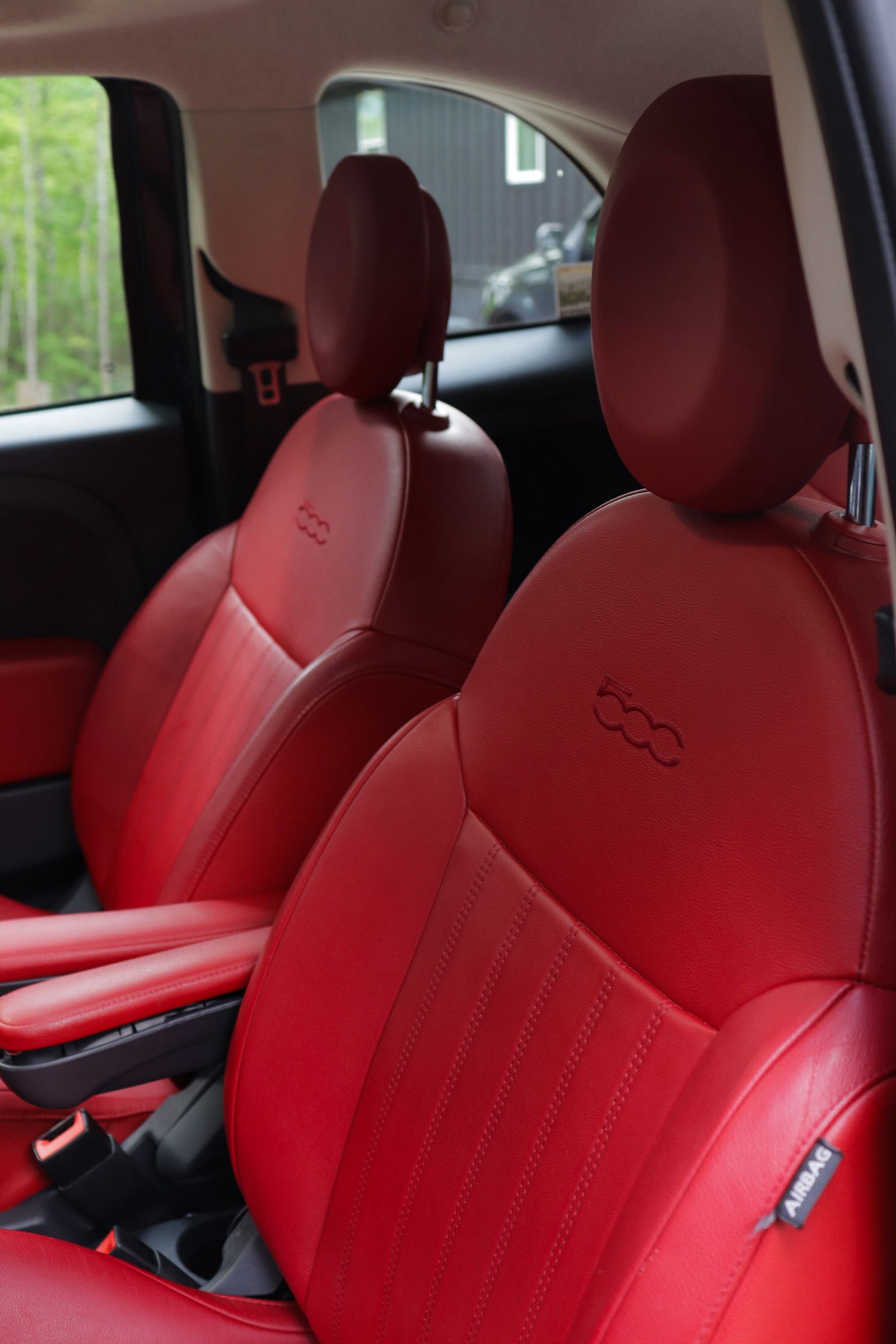 Used 2018 FIAT 500 Lounge FWD image 9