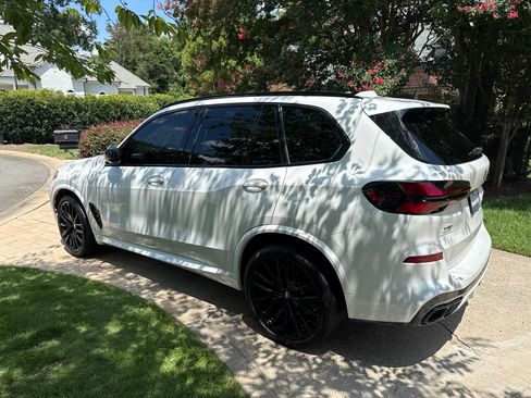 Used 2024 BMW X5 M60i w/ Climate Comfort Package AWD/4WD image 4