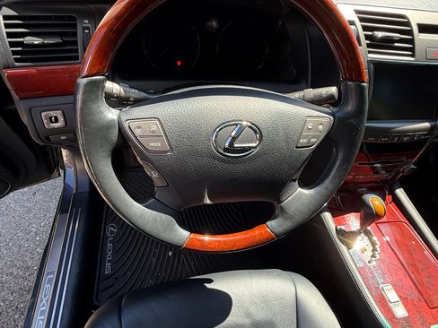 Used 2008 Lexus LS 460 RWD image 10