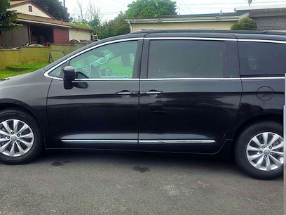 Used 2017 Chrysler Pacifica Touring-L