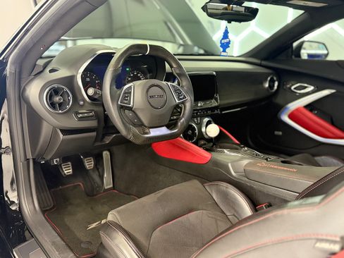 Used 2021 Chevrolet Camaro ZL1 image 18