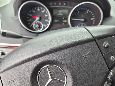 Used 2007 Mercedes-Benz GL 320 CDI 4MATIC image 4