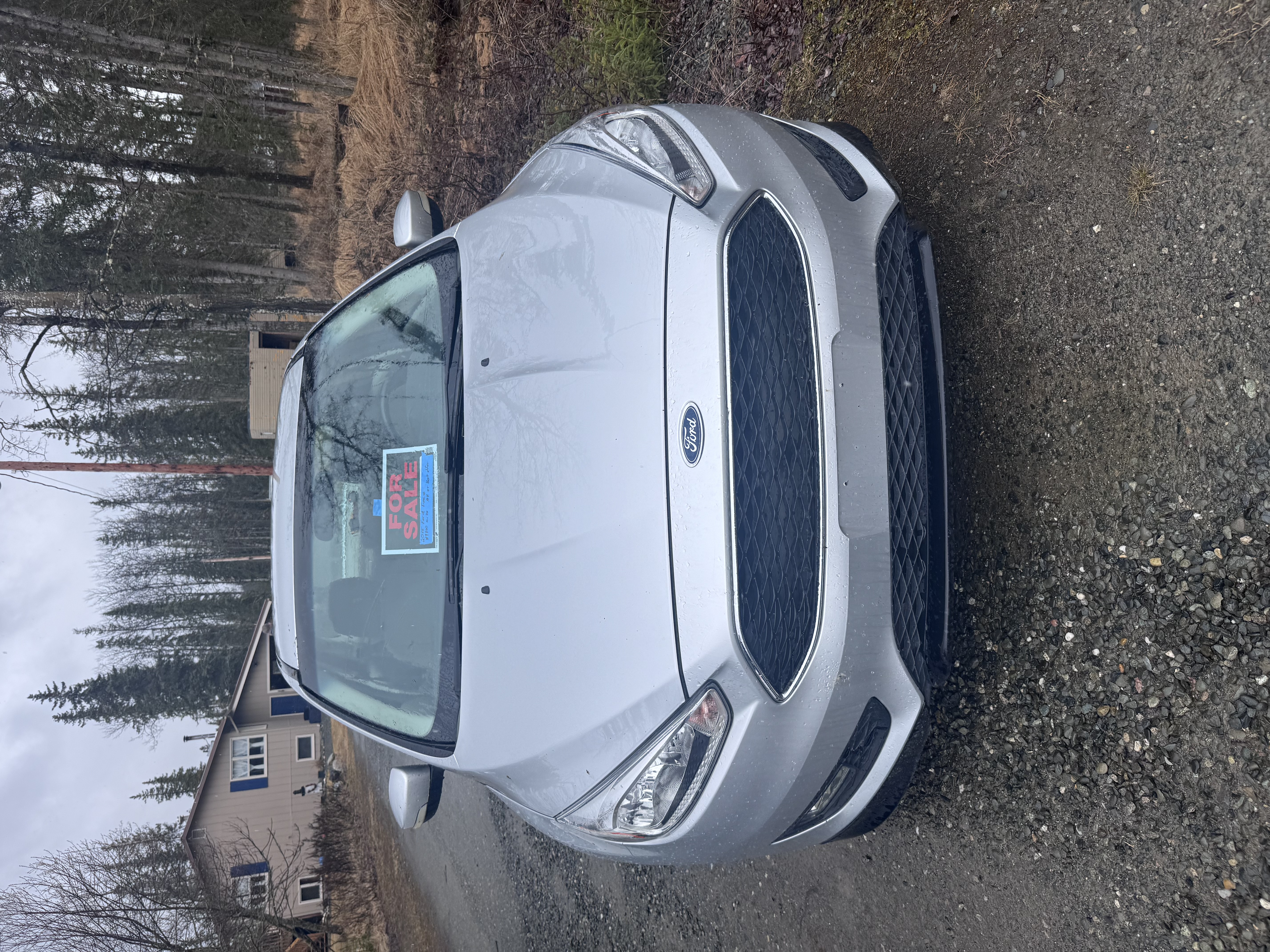 Used 2015 Ford Focus SE w/ SE Sport Package FWD image 1