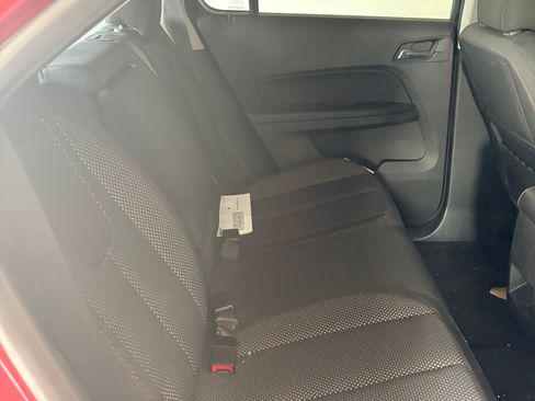 Used 2014 Chevrolet Equinox LT w/ Driver Convenience Package image 2