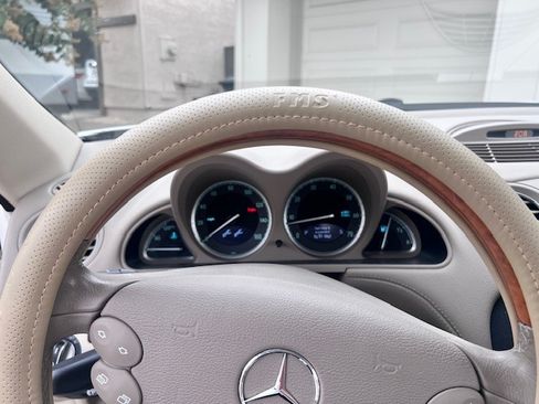 Used 2005 Mercedes-Benz SL 500 image 12