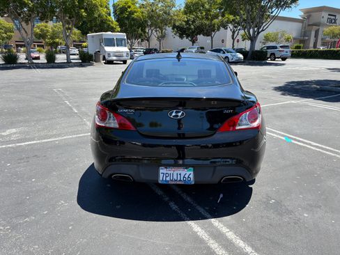 Used 2011 Hyundai Genesis 2.0T RWD image 14