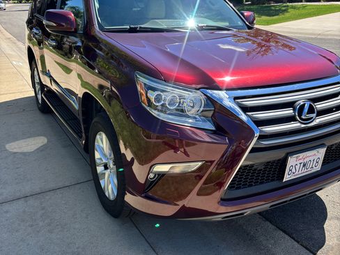 Used 2017 Lexus GX 460 Premium w/ Premium Package image 5