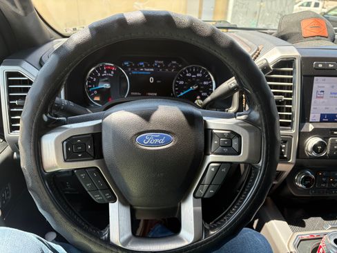 Used 2021 Ford F450 Platinum w/ FX4 Off-Road Package AWD/4WD image 21