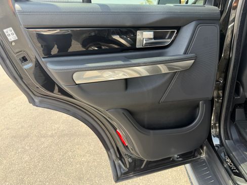 Used 2011 Land Rover Range Rover Sport HSE AWD/4WD image 17