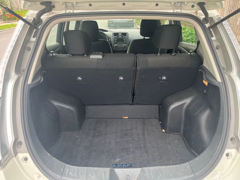 Used 2015 Nissan Leaf S w/ Charge Package FWD image 10