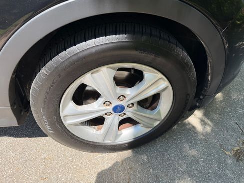 Used 2014 Ford Escape SE w/ Equipment Group 201A FWD image 18