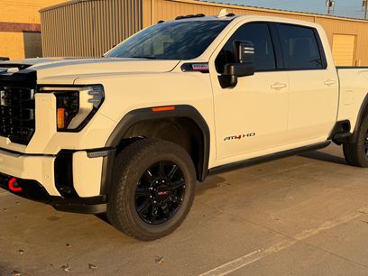 Used 2025 GMC Sierra 2500 AT4 w/ AT4 Premium Plus Package