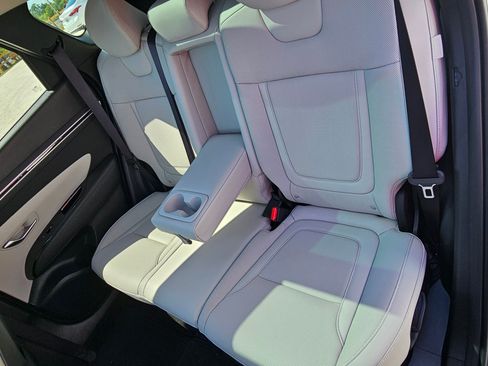 Used 2024 Hyundai Tucson Limited image 18