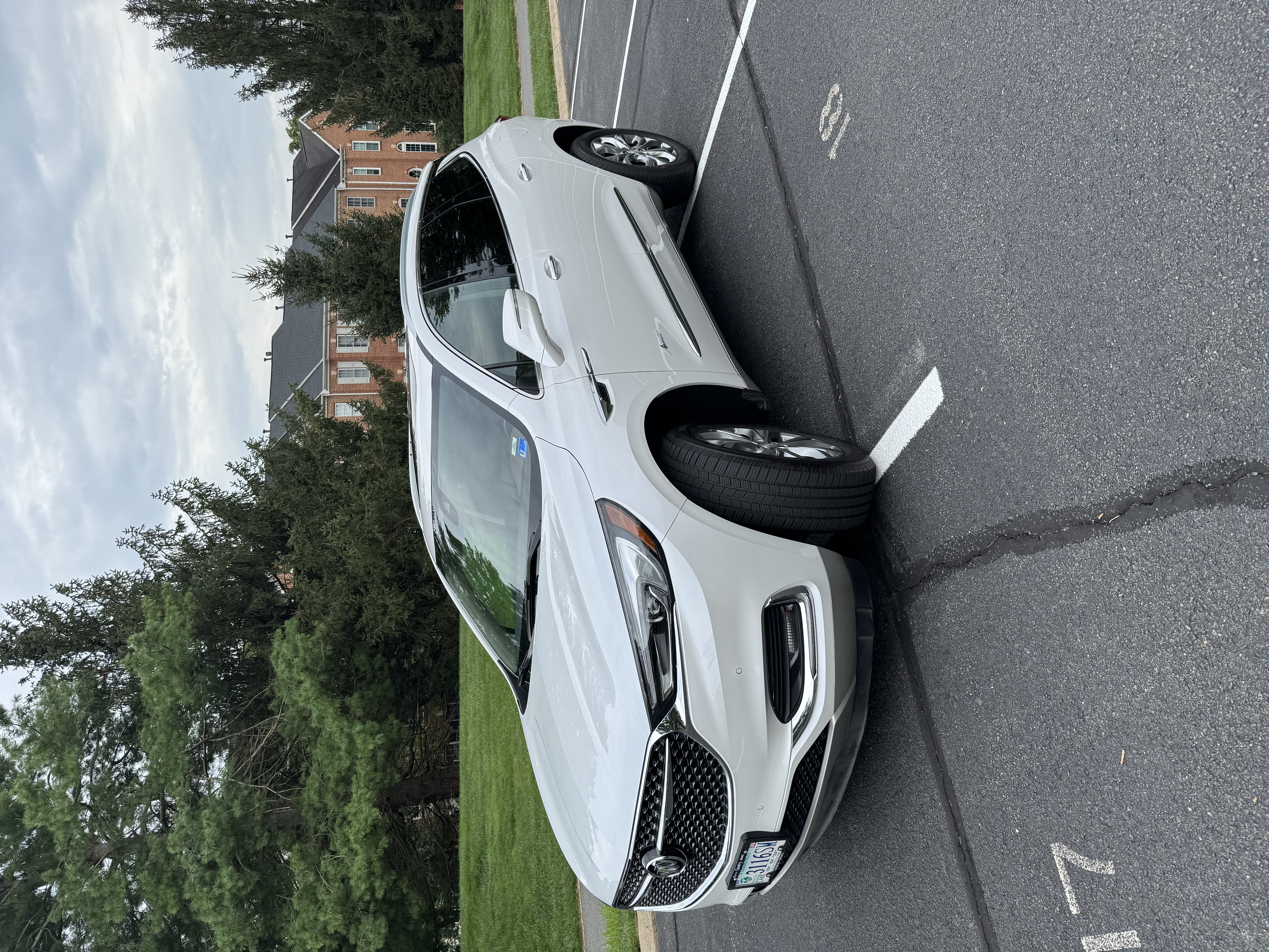 Used 2018 Buick Enclave Avenir AWD/4WD image 1