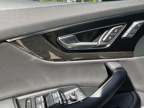 Used 2019 Audi Q7 3.0T Prestige image 8