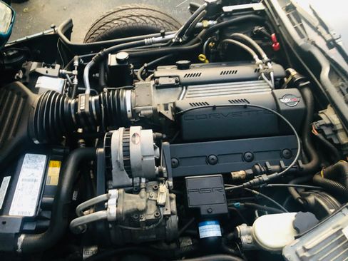Used 1996 Chevrolet Corvette Convertible image 9