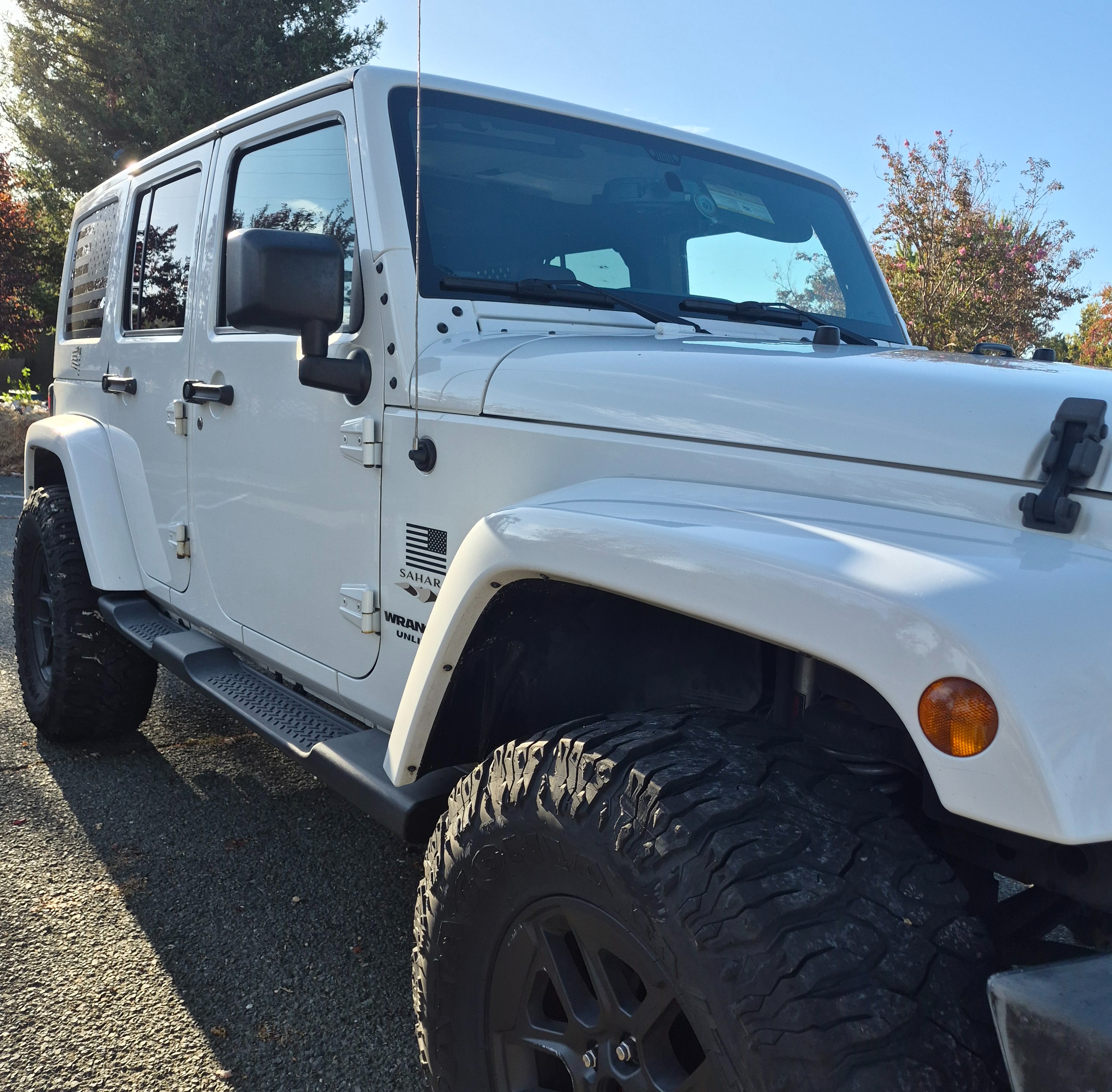 Used 2016 Jeep Wrangler Unlimited Sahara w/ Dual Top Group AWD/4WD image 5