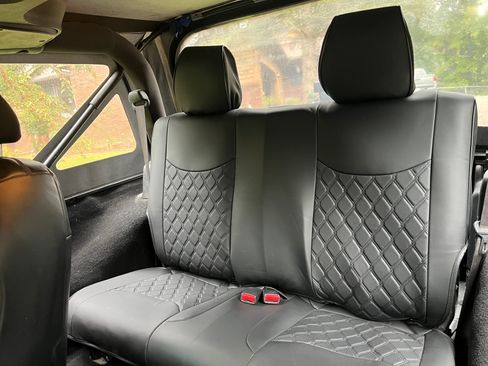 Used 2018 Jeep Wrangler Sport image 19