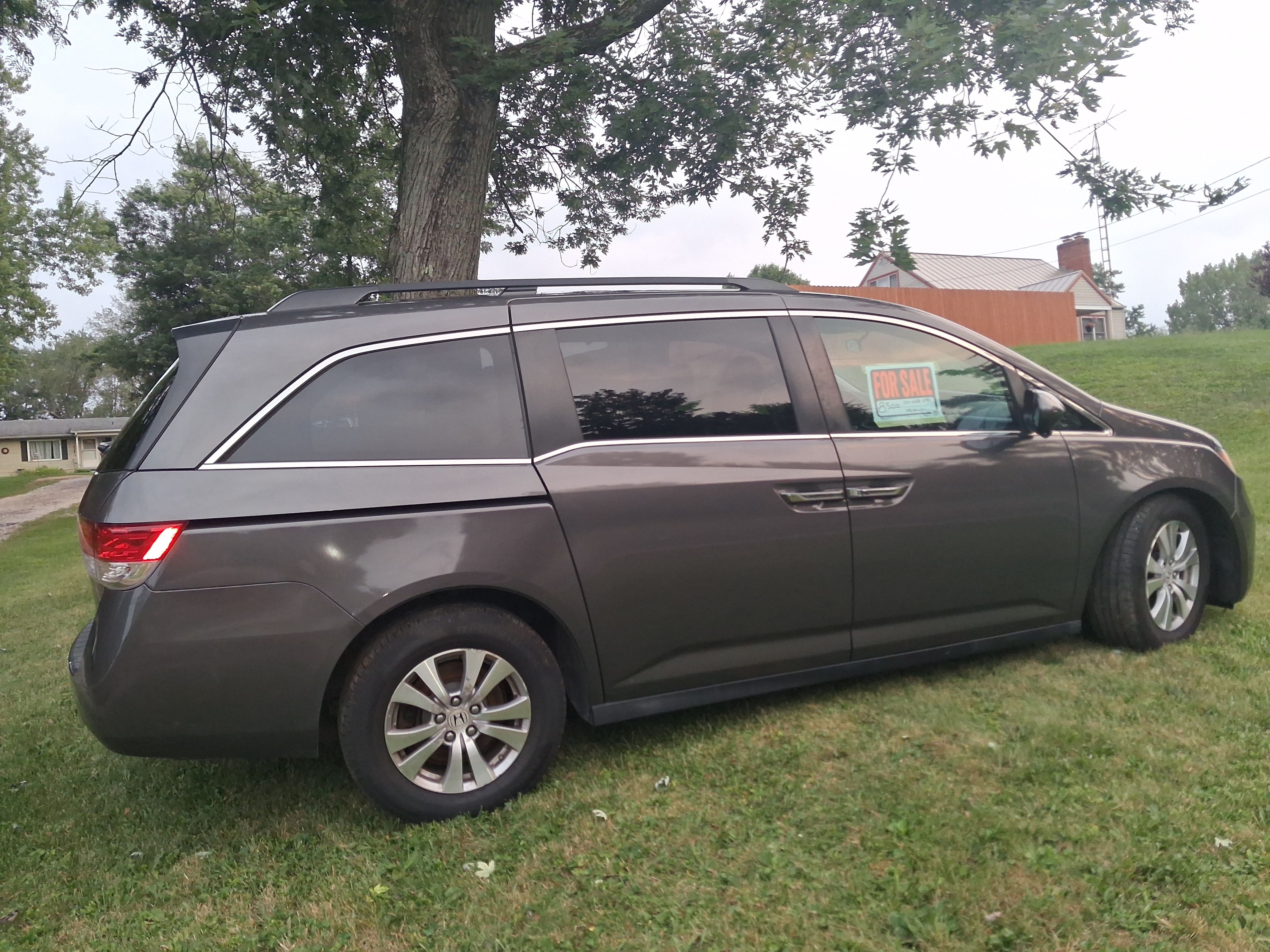 Used 2015 Honda Odyssey EX image 2