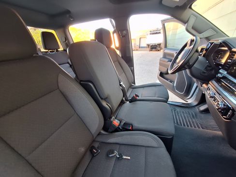 Used 2024 GMC Sierra 1500 Elevation image 11