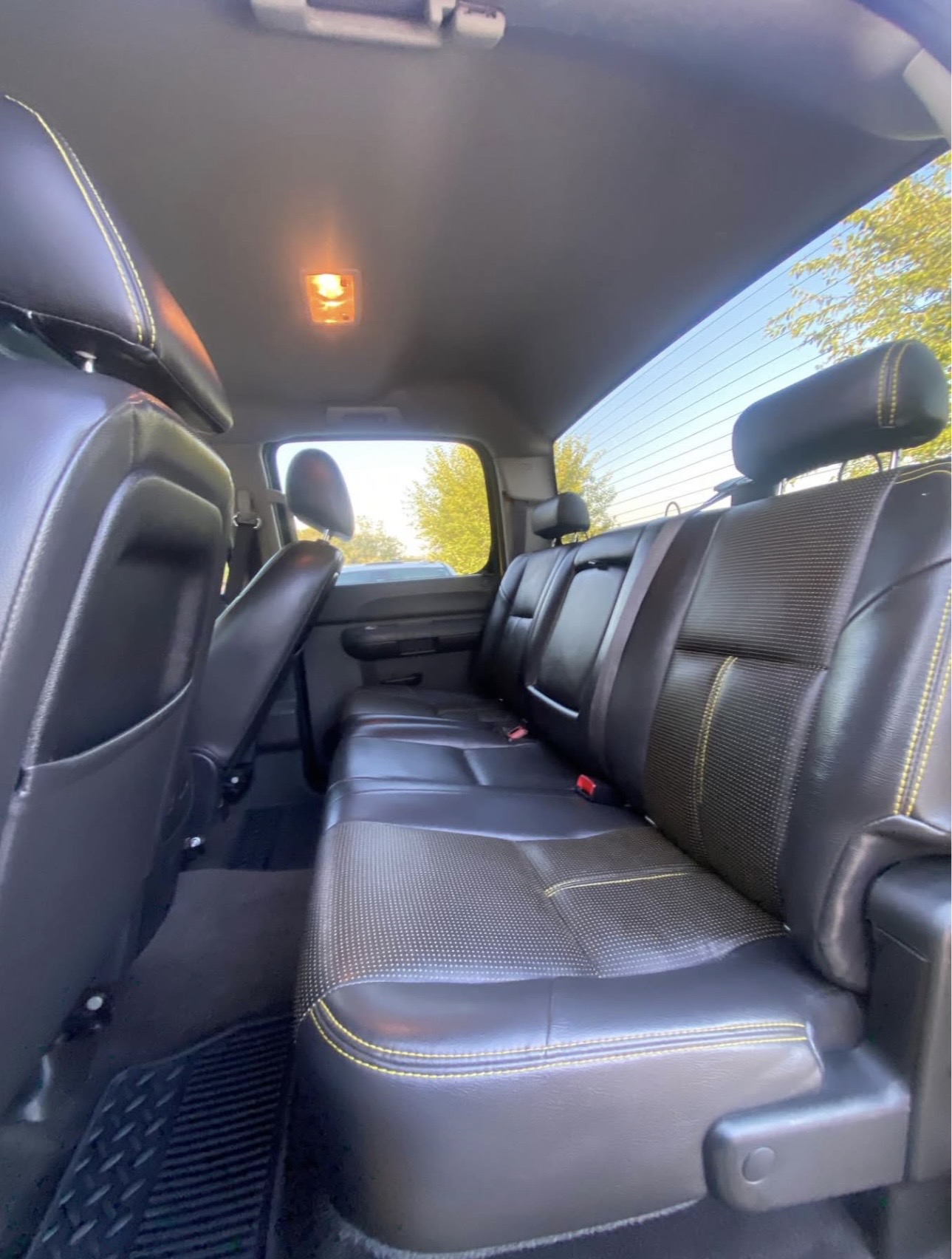 Used 2014 Chevrolet Silverado 2500 LT w/ Interior Plus Package AWD/4WD image 10