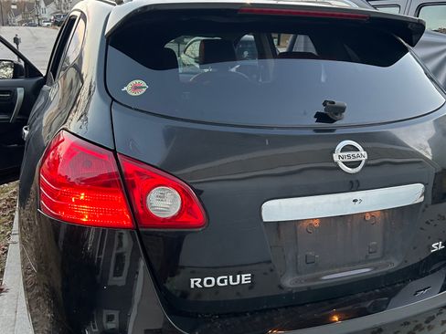 Used 2013 Nissan Rogue SL FWD image 1
