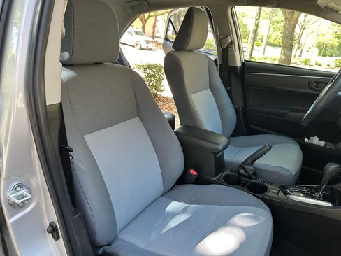 Used 2016 Toyota Corolla L image 11