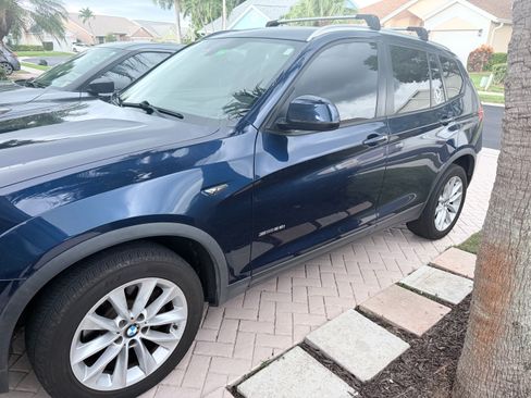 Used 2017 BMW X3 sDrive28i RWD image 2