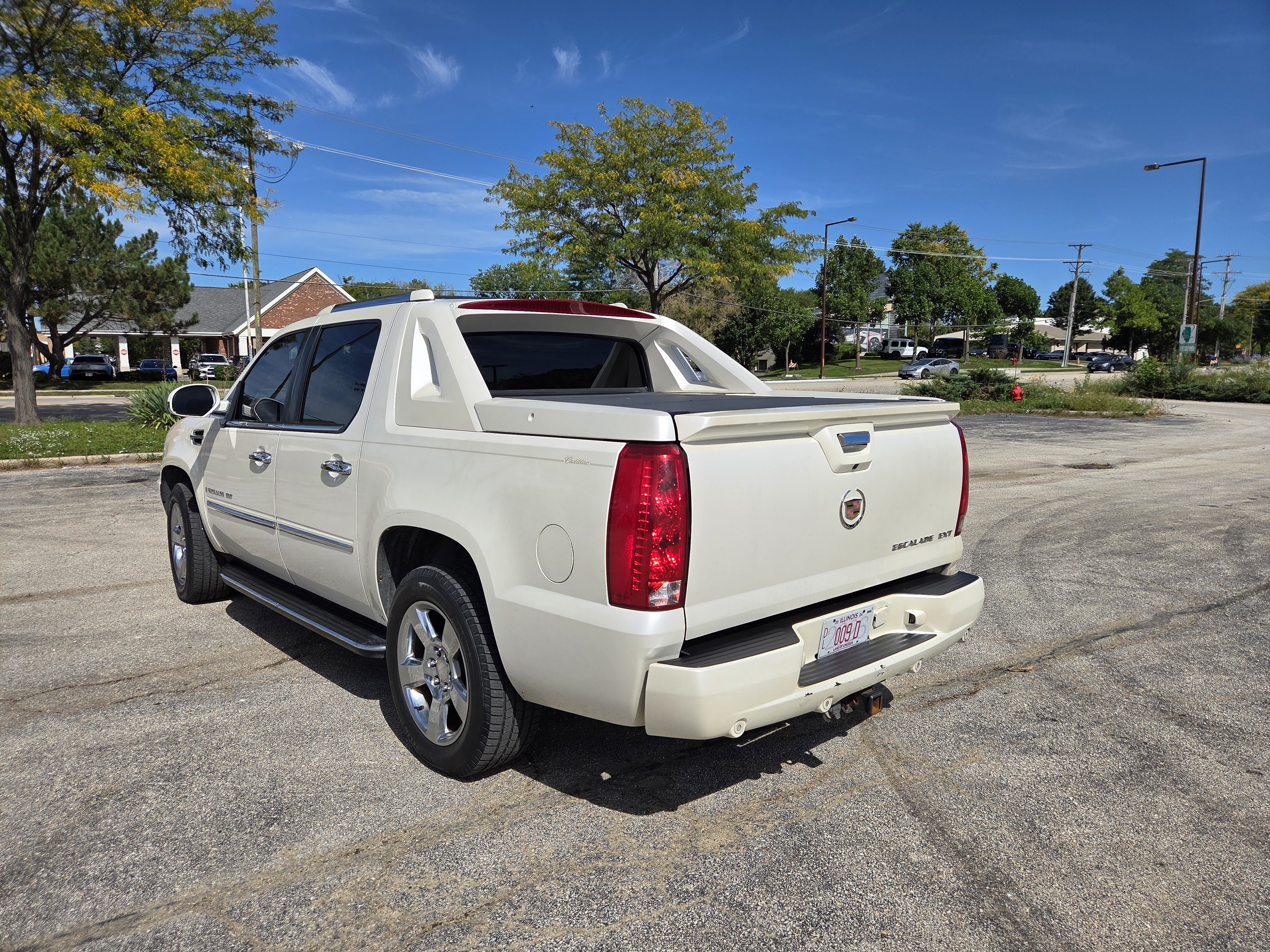 Used 2007 Cadillac Escalade EXT w/ Information Package AWD/4WD image 21