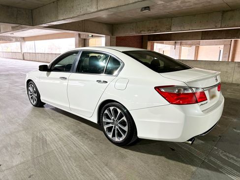 Used 2014 Honda Accord Sport image 27