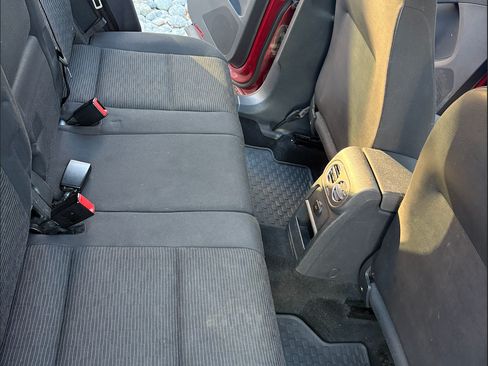 Used 2014 Volkswagen Tiguan S image 19