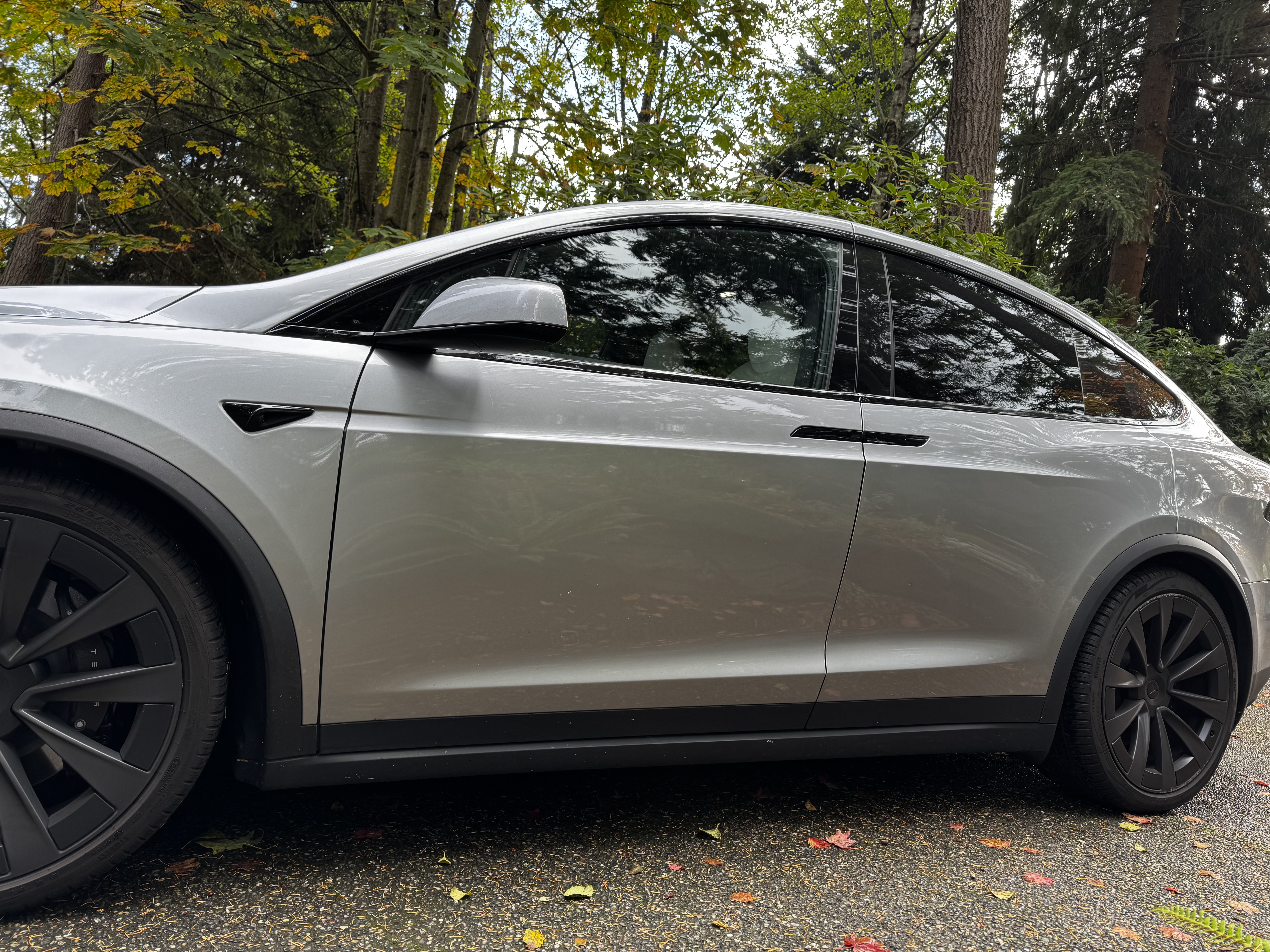 Used 2024 Tesla Model X AWD/4WD image 5