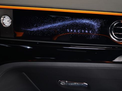 Used 2025 Rolls-Royce Spectre w/ Spectre Launch Package image 24