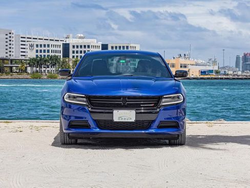Used 2021 Dodge Charger SXT w/ Blacktop Package image 9