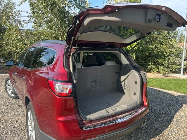 Used 2017 Chevrolet Traverse Premier AWD/4WD image 9