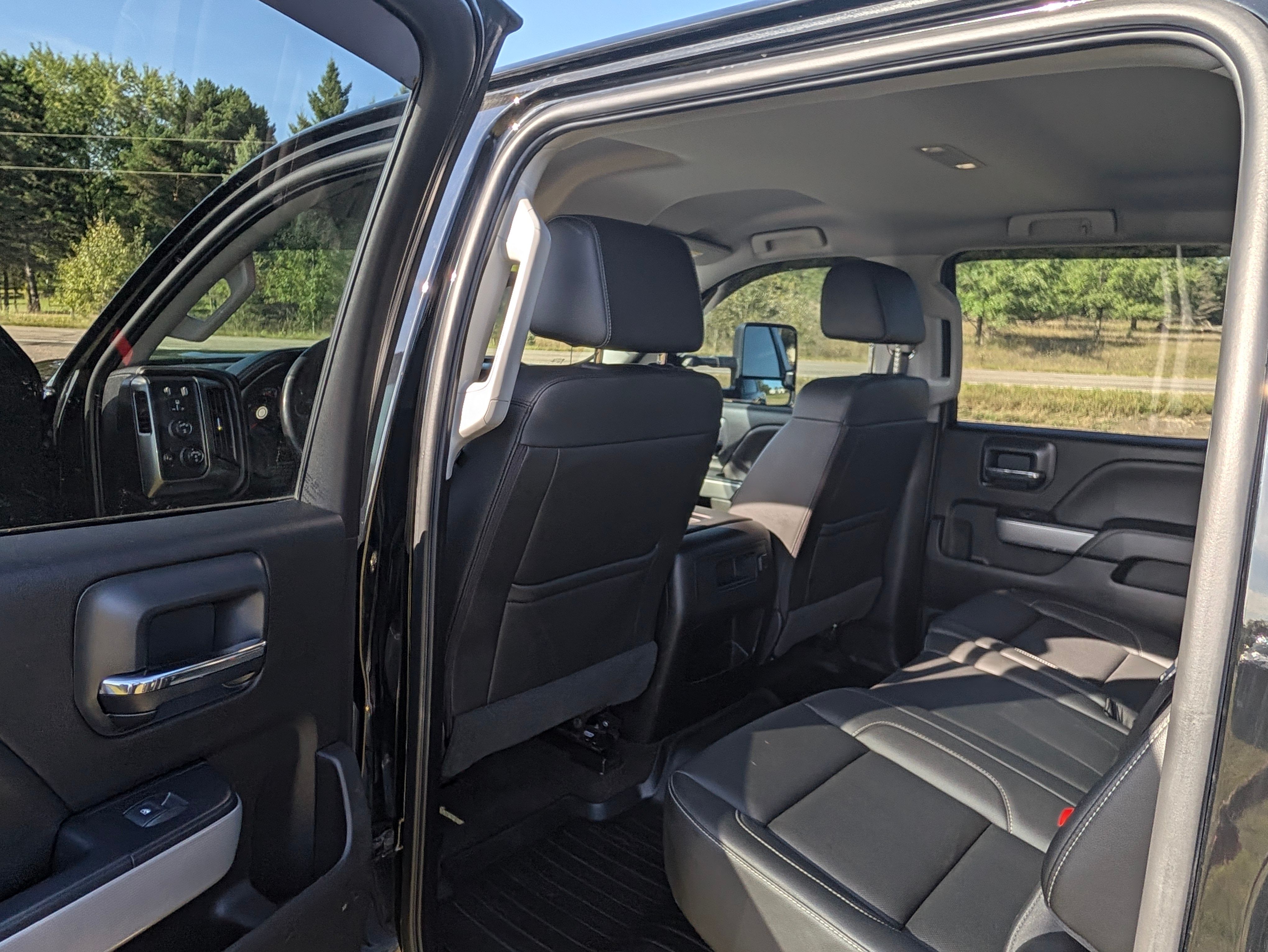 Used 2018 Chevrolet Silverado 2500 LTZ w/ Duramax Plus Package AWD/4WD image 13