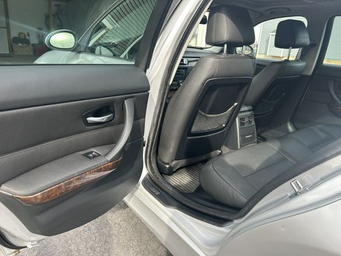 Used 2007 BMW 328xi Sedan image 17