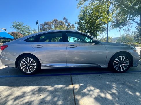 Used 2020 Honda Accord EX image 17