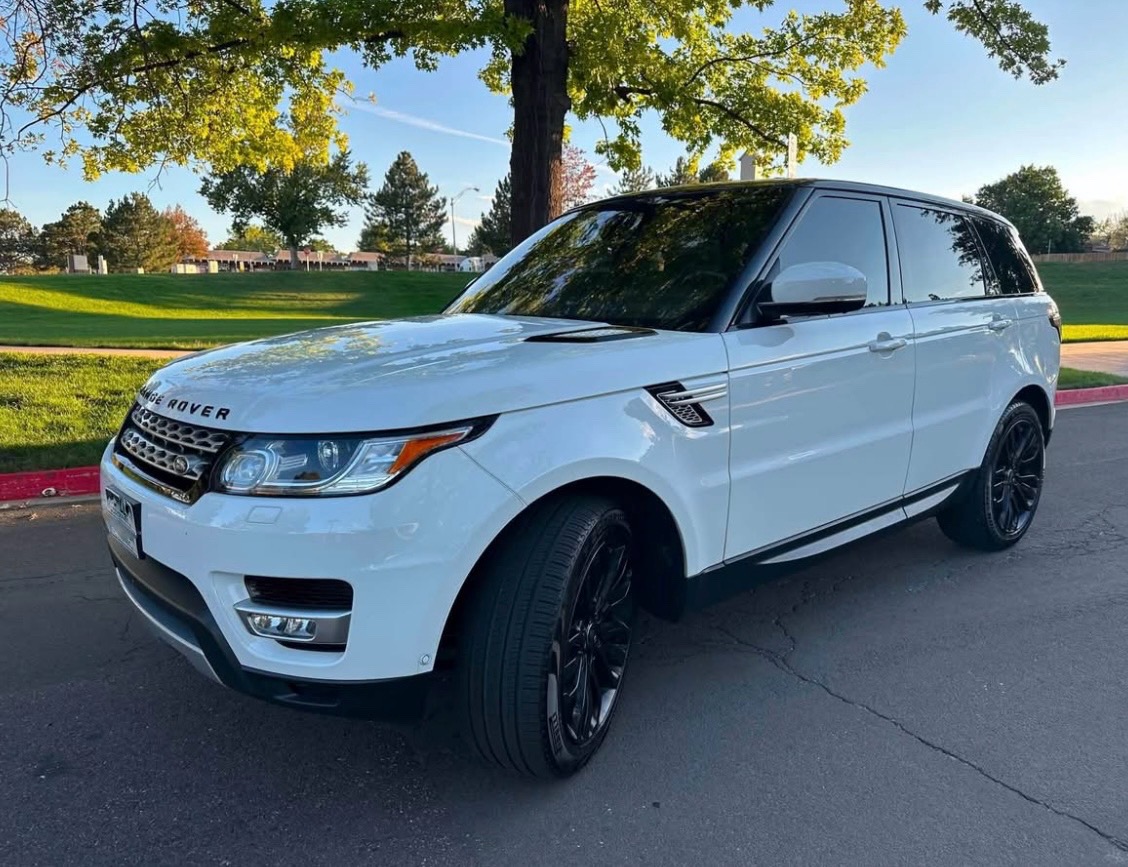 Used 2017 Land Rover Range Rover Sport Supercharged AWD/4WD image 2