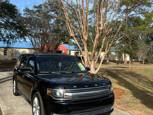 Used 2018 Ford Flex Limited w/ Equipment Group 301A image 8