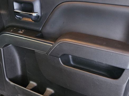 Used 2018 Chevrolet Silverado 1500 LT w/ All Star Edition image 21