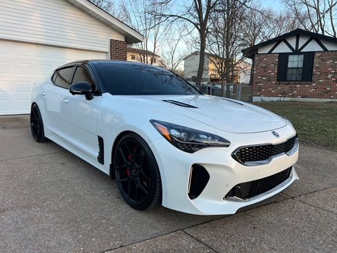 Used 2022 Kia Stinger GT2 w/ Scorpion Package image 5