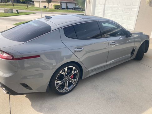 Used 2019 Kia Stinger GT2 image 5