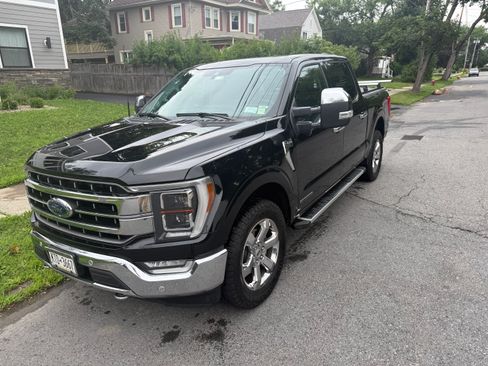 Used 2022 Ford F150 Lariat w/ Equipment Group 502A High AWD/4WD image 1