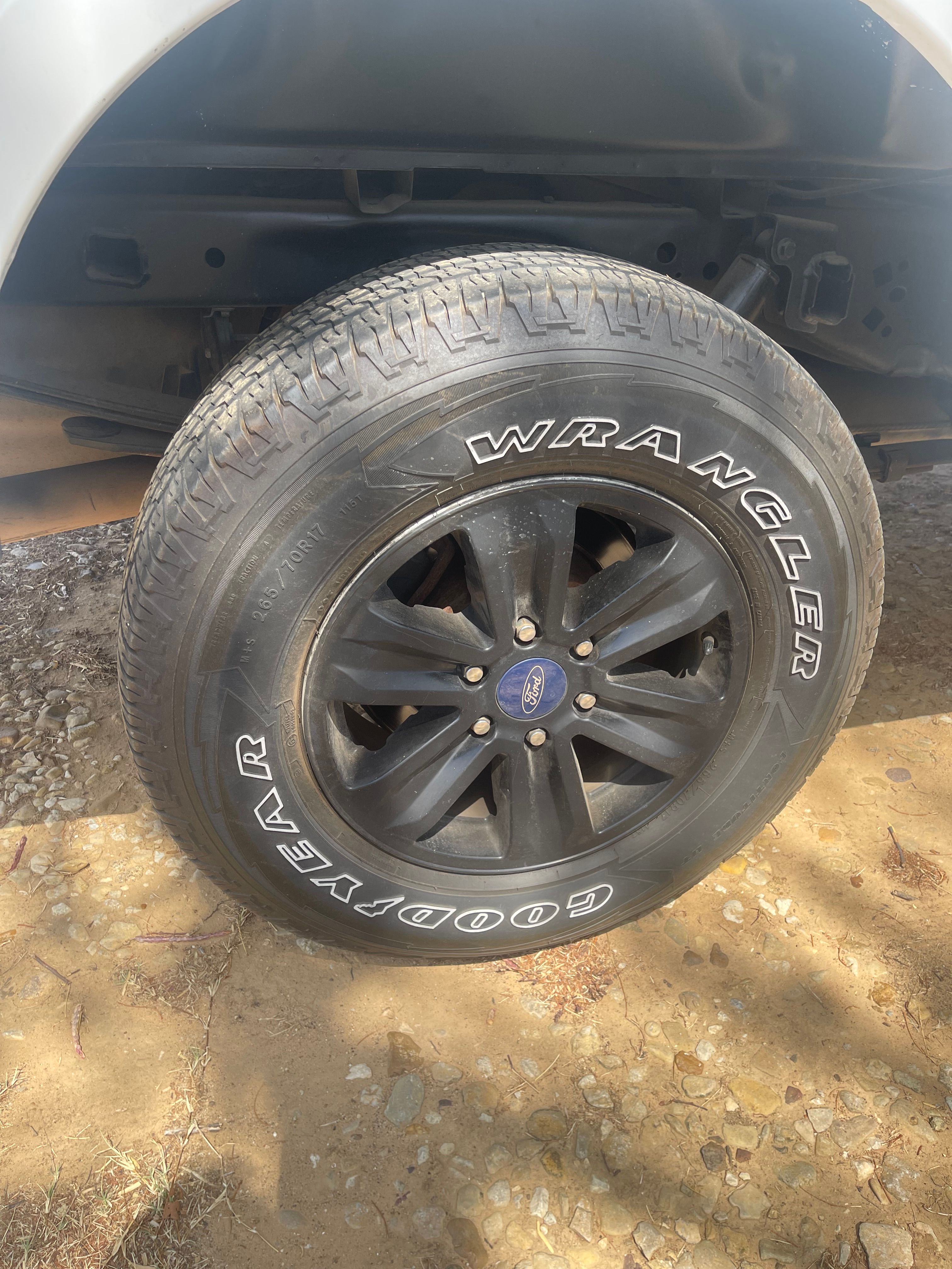 Used 2013 Ford F150 XL w/ Mid Equipment Group AWD/4WD image 11