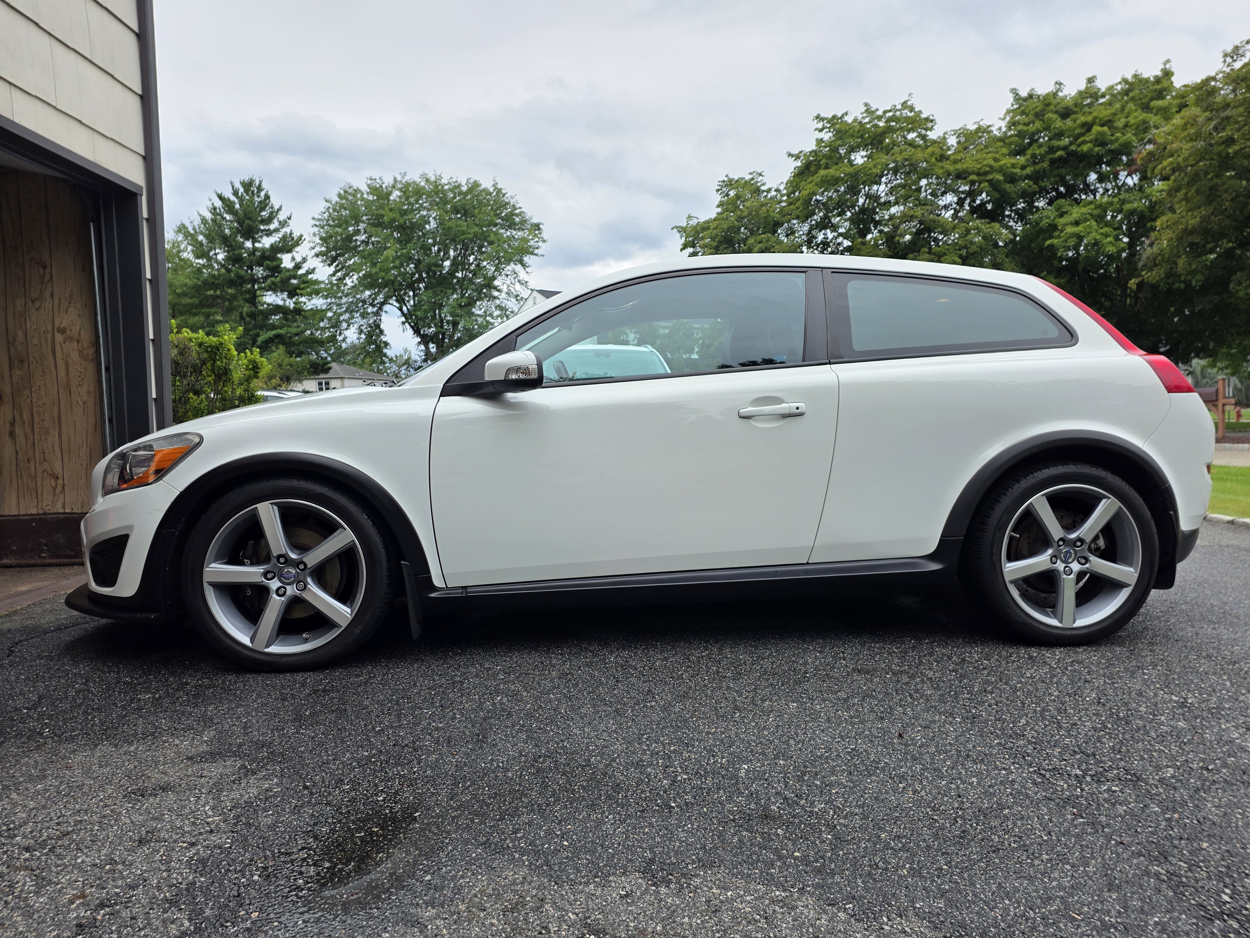 Used 2012 Volvo C30 T5 w/ Climate Pkg FWD image 9