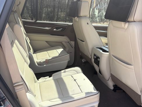 Used 2021 GMC Yukon Denali w/ Denali Ultimate Package image 6